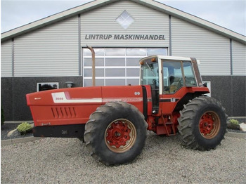 INTERNATIONAL Traktor