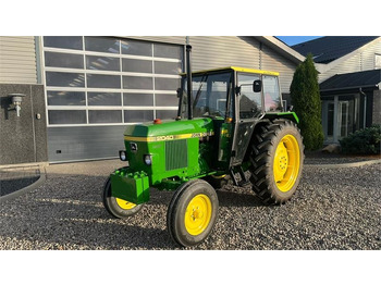 Traktor John Deere 2040 Med nye dæk hele vejen rundt: das Bild 2 Traktor John Deere 2040 Med nye dæk hele vejen rundt: das Bild 2