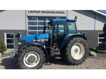 NEW HOLLAND 8360 Traktor