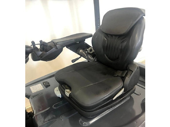 Elektrostapler Toyota 10941 8FBE18T: das Bild 4 Elektrostapler Toyota 10941 8FBE18T: das Bild 4