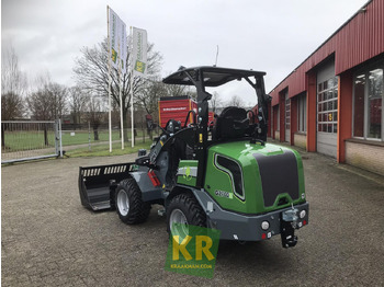NEU: Hoflader G2700E Giant: das Bild 5