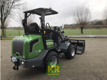 NEU: Hoflader G2700E Giant: das Bild 4