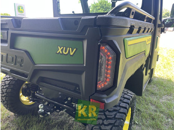 JOHN DEERE Quad