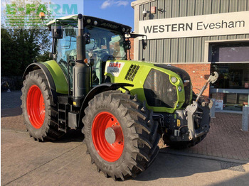 CLAAS Arion 650 Traktor
