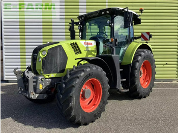 CLAAS Arion 630 Traktor