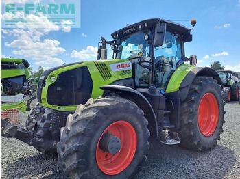 CLAAS Axion 870 Traktor