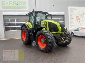 CLAAS Axion 930 Traktor