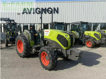 CLAAS Nexos Traktor