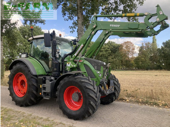 FENDT 718 Vario Traktor