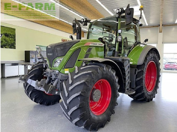 FENDT 718 Vario Traktor