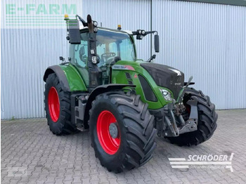 FENDT 724 Vario Traktor