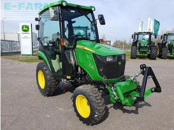 JOHN DEERE 2026R Traktor