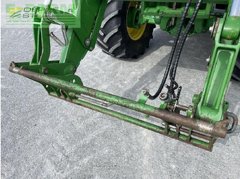 Traktor John Deere 6110r: das Bild 2
