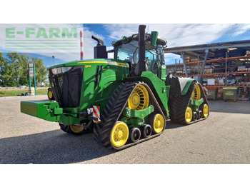 JOHN DEERE Traktor
