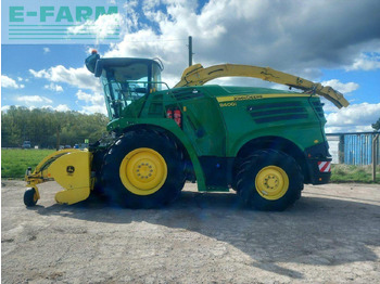 JOHN DEERE 8400 Feldhäcksler