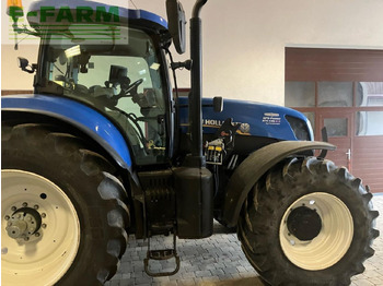 Traktor New Holland T7.220: das Bild 4