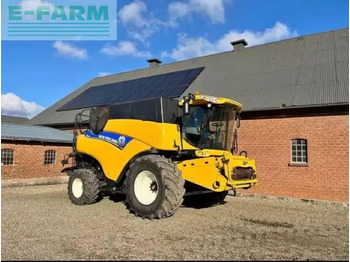NEW HOLLAND CR9080 Mähdrescher