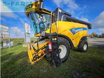 NEW HOLLAND CX series Mähdrescher