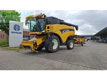 NEW HOLLAND CX series Mähdrescher