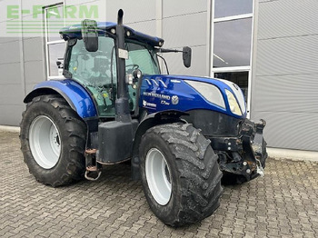 NEW HOLLAND T7.210 Traktor