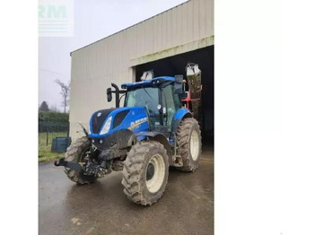NEW HOLLAND T7 Traktor