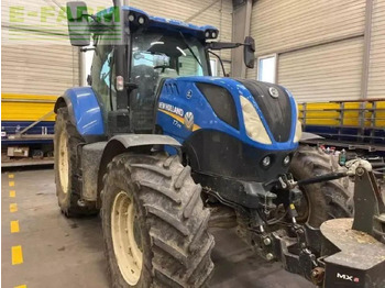NEW HOLLAND T7 Traktor