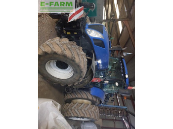NEW HOLLAND T7.250 Traktor