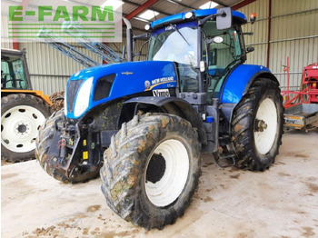 NEW HOLLAND T7.250 Traktor