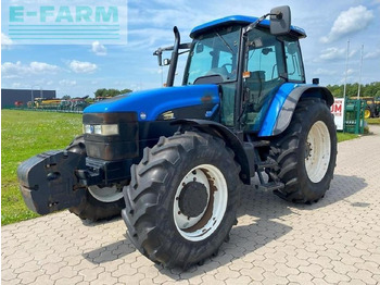 NEW HOLLAND TM Traktor