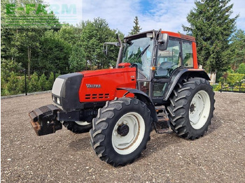 VALTRA 6000 Traktor