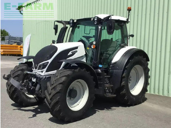 VALTRA N174 Traktor