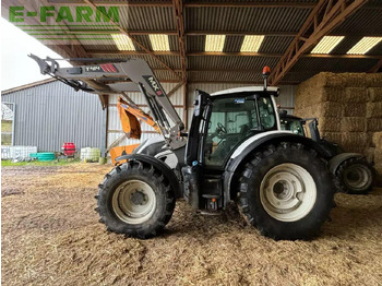 VALTRA N154 Traktor