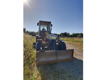 Grader New Holland F106.6A Motorgrader: das Bild 2