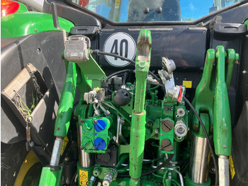 Traktor John Deere 6155M: das Bild 2 Traktor John Deere 6155M: das Bild 2