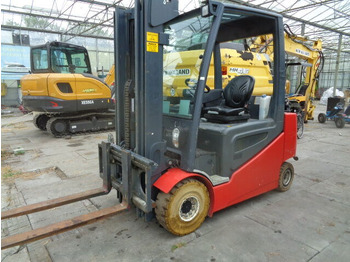 Gabelstapler Jungheinrich EFG425: das Bild 2