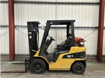 CATERPILLAR GP Treibgasstapler