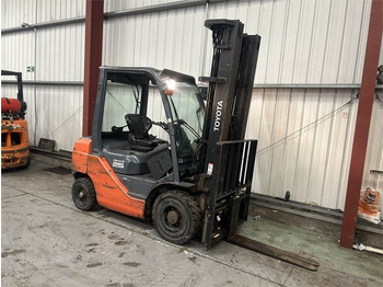 Dieselstapler Toyota 02-8FDF25: das Bild 4