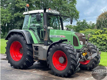 FENDT 820 Vario Traktor