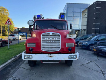 Feuerwehrfahrzeug MAN 13 4X2 FIRE TRUCK: das Bild 2