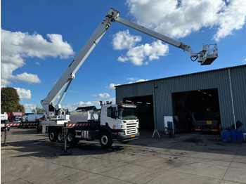 SCANIA P LKW mit Arbeitsbühne