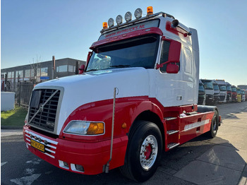VOLVO Sattelzugmaschine
