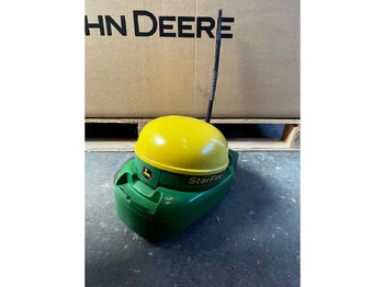 JOHN DEERE Landmaschine