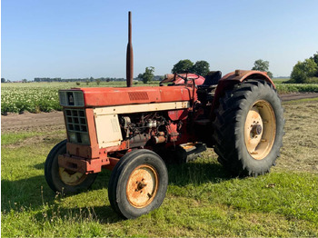 INTERNATIONAL Traktor