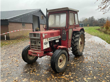 INTERNATIONAL Traktor