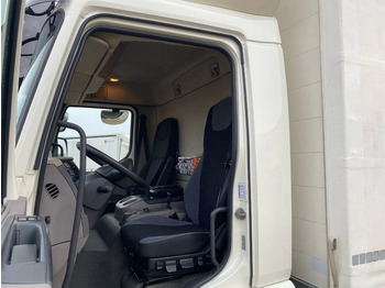 Innenraum Bild 1: Plane LKW DAF LF 230 LF 230.12. EURO6. 2020. Schuifzeil. 720x248x260
