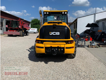 Teleskopradlader JCB TM 320 S Agri: das Bild 2