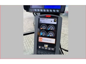 Mobilbagger CAT M315F, OilQuick, Hammer- u- Greifersteuerung: das Bild 5