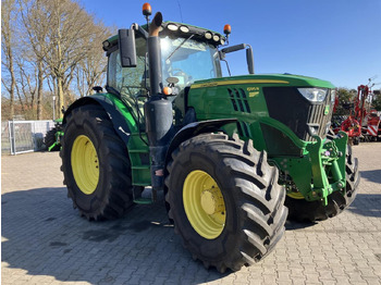 JOHN DEERE 6195R Traktor
