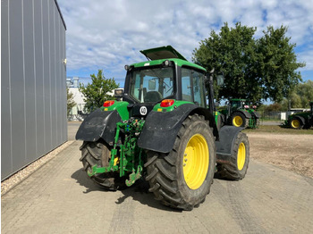 Traktor John Deere 6830: das Bild 4