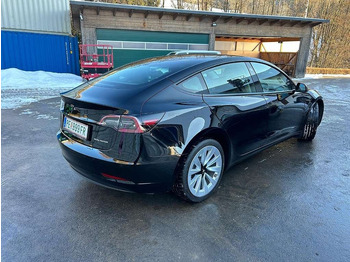 TESLA PKW